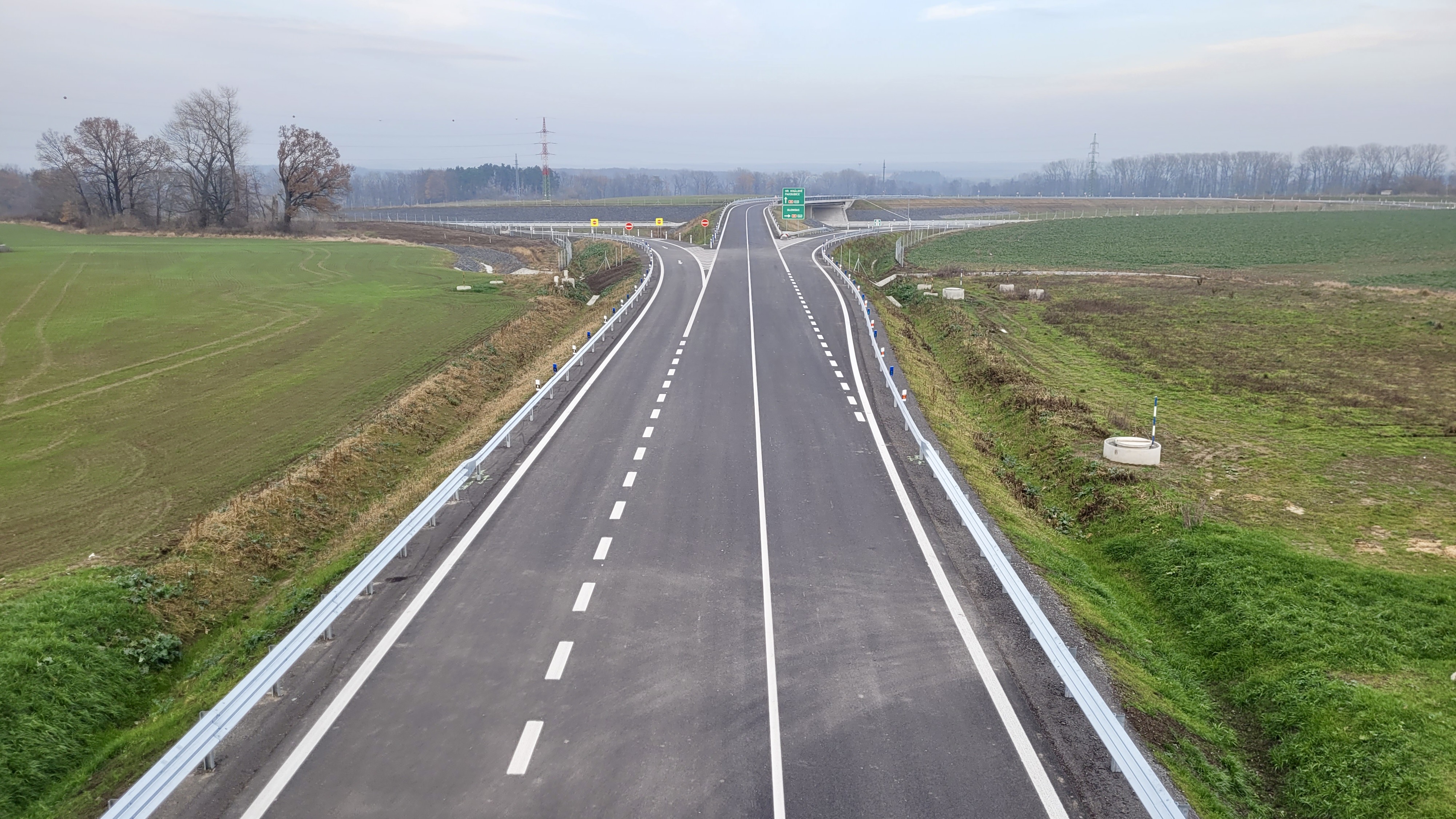Dálnice D35 – výstavba úseku Ostrov–Časy - Vei- og brobygging