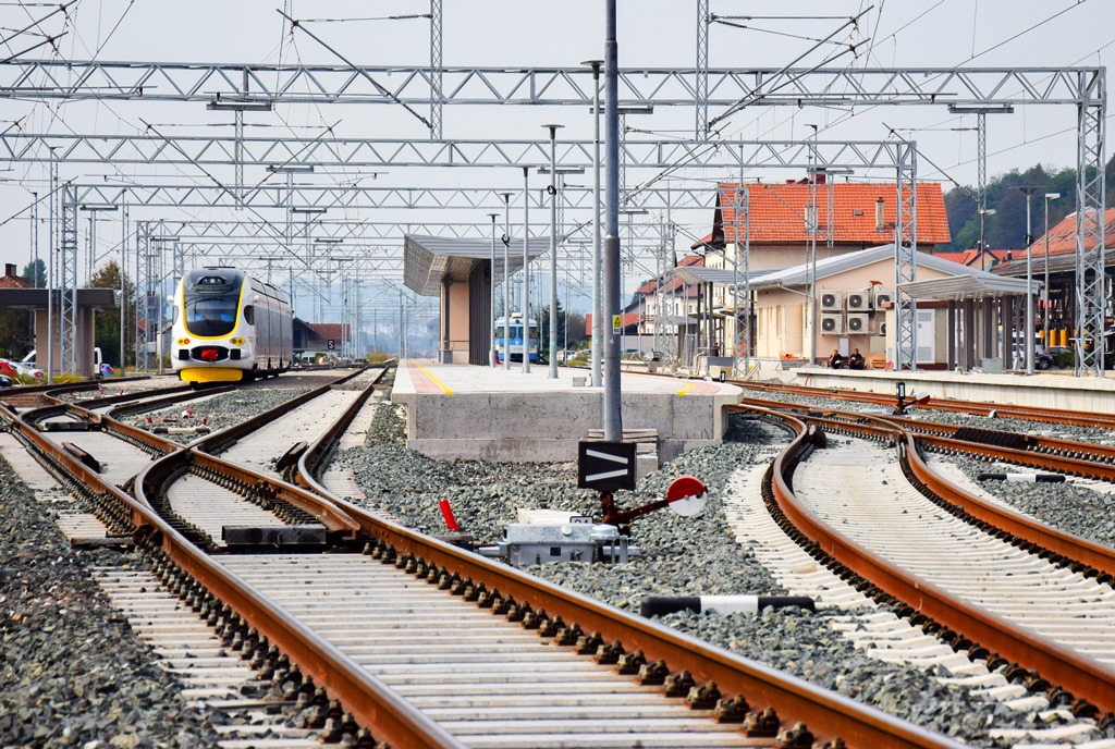 Modernizacija i elektrifikacija željezničke pruge na dionici Zaprešić - Zabok (željeznička pruga R201 Zaprešić-Čakovec) - Jernbanebygging