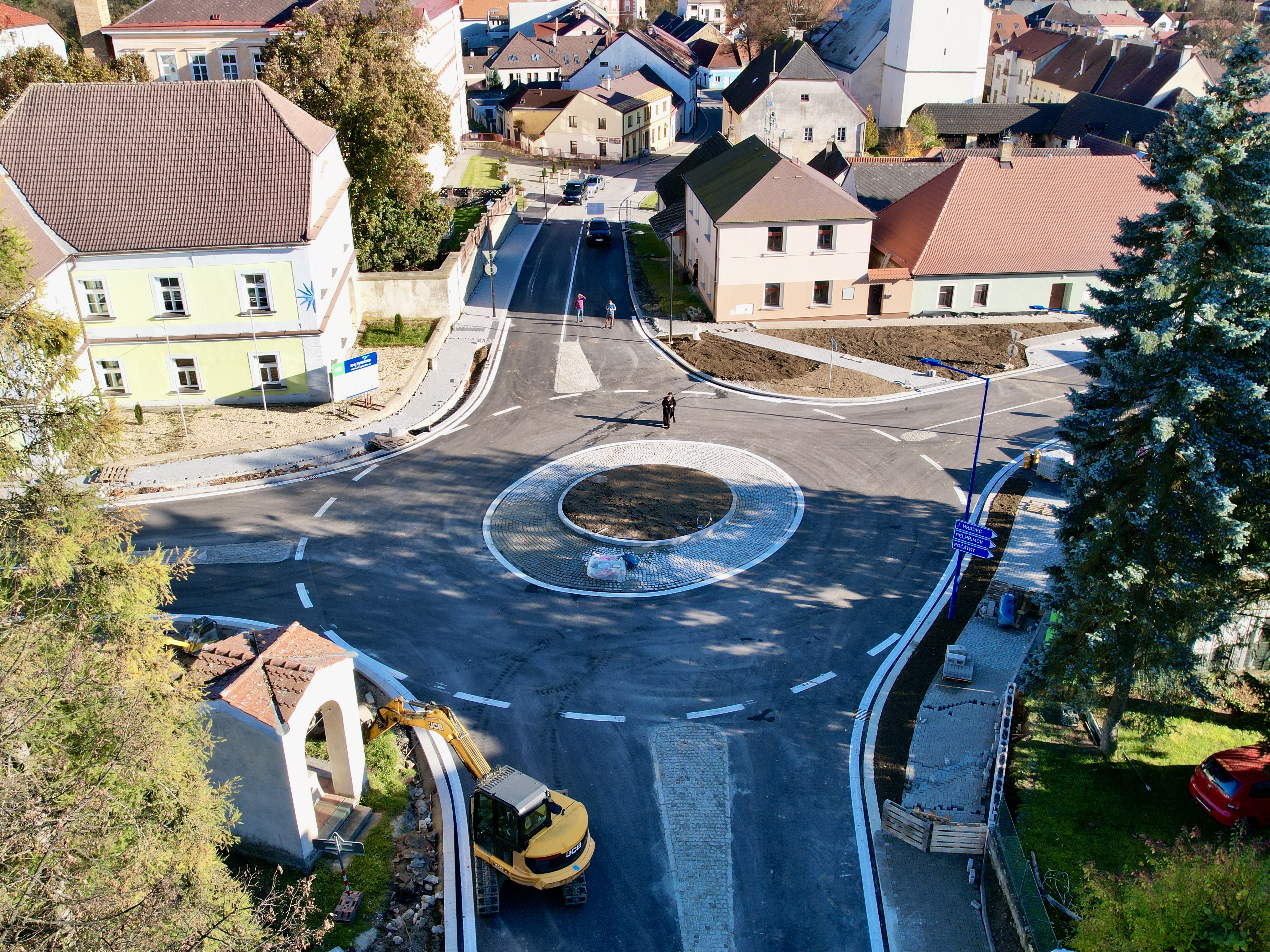 Kamenice nad Lipou – rekonstrukce ul. Družstevní - Vei- og brobygging