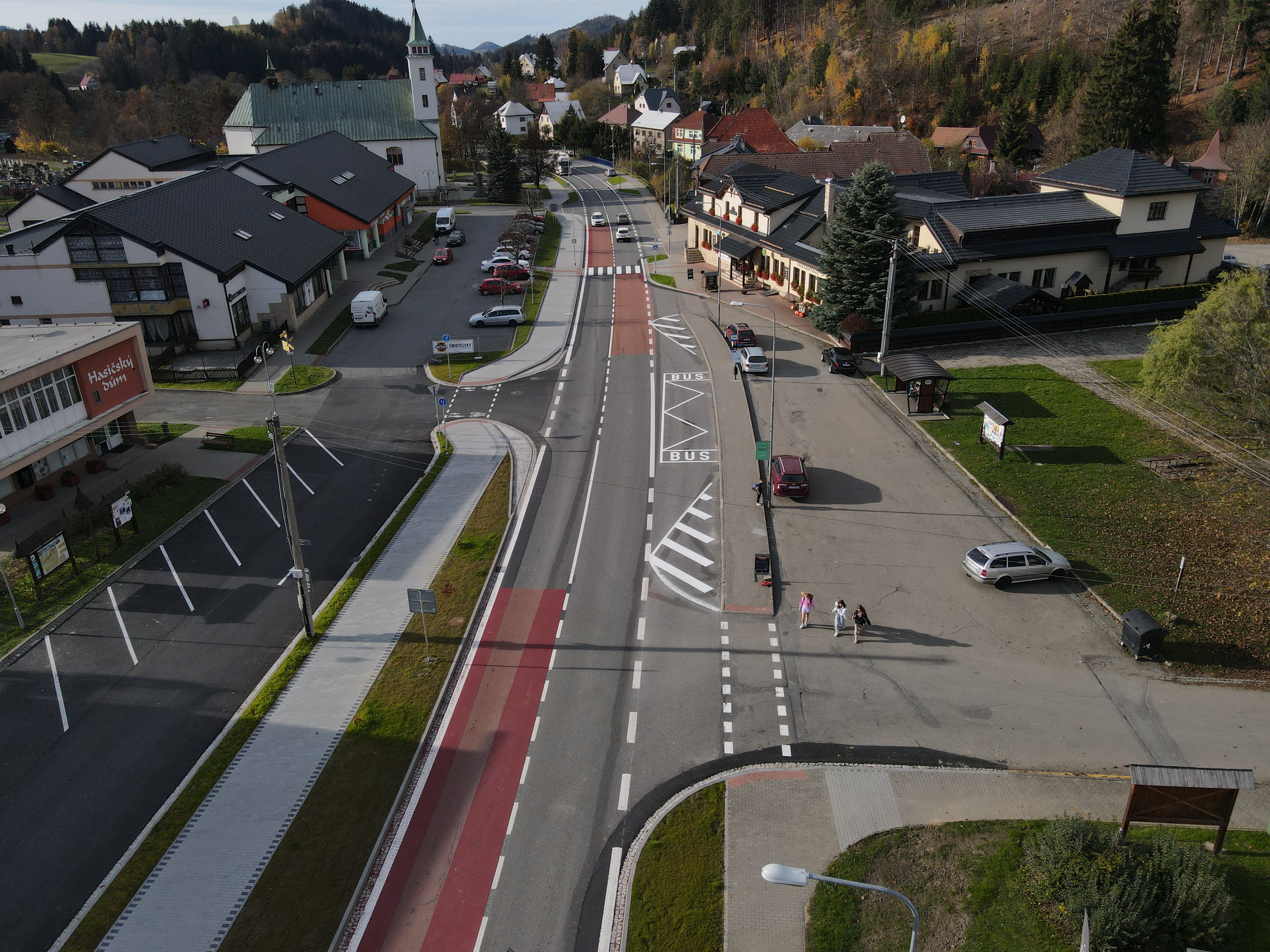 Horní Bečva – výstavba cyklostezky centrem obce - Vei- og brobygging