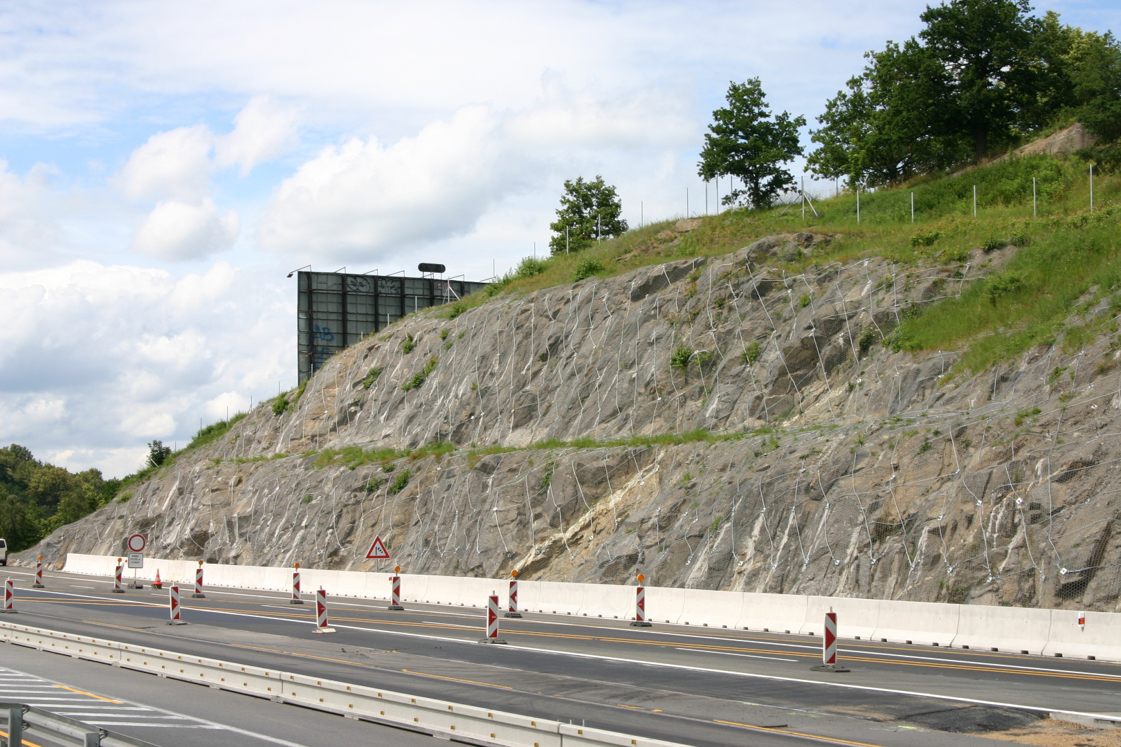 Dálnice D1 – sanace skalních zářezů v rámci modernizace D1 (úsek 19)    - Spesialkompetanse