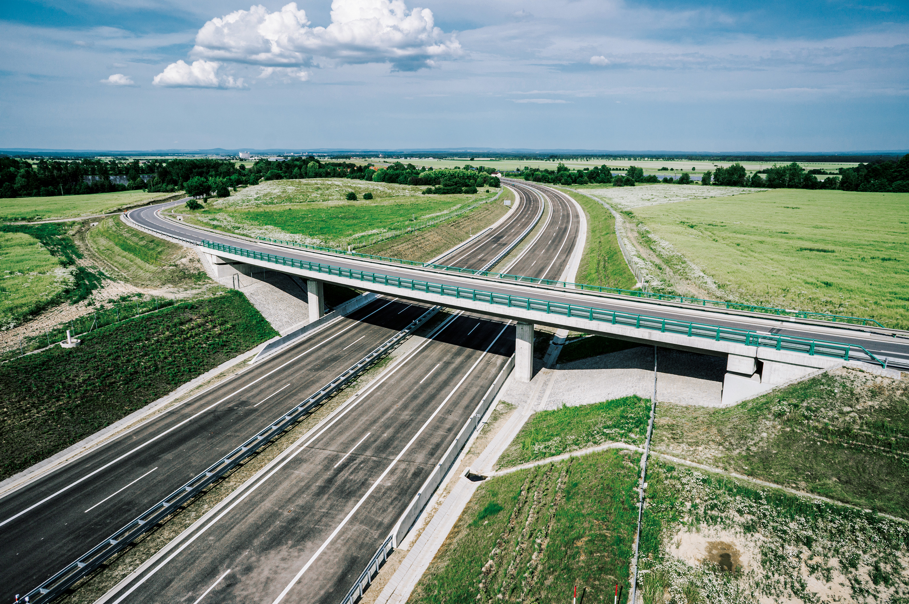 Dálnice, D3 Bošilec - Ševětín - Vei- og brobygging