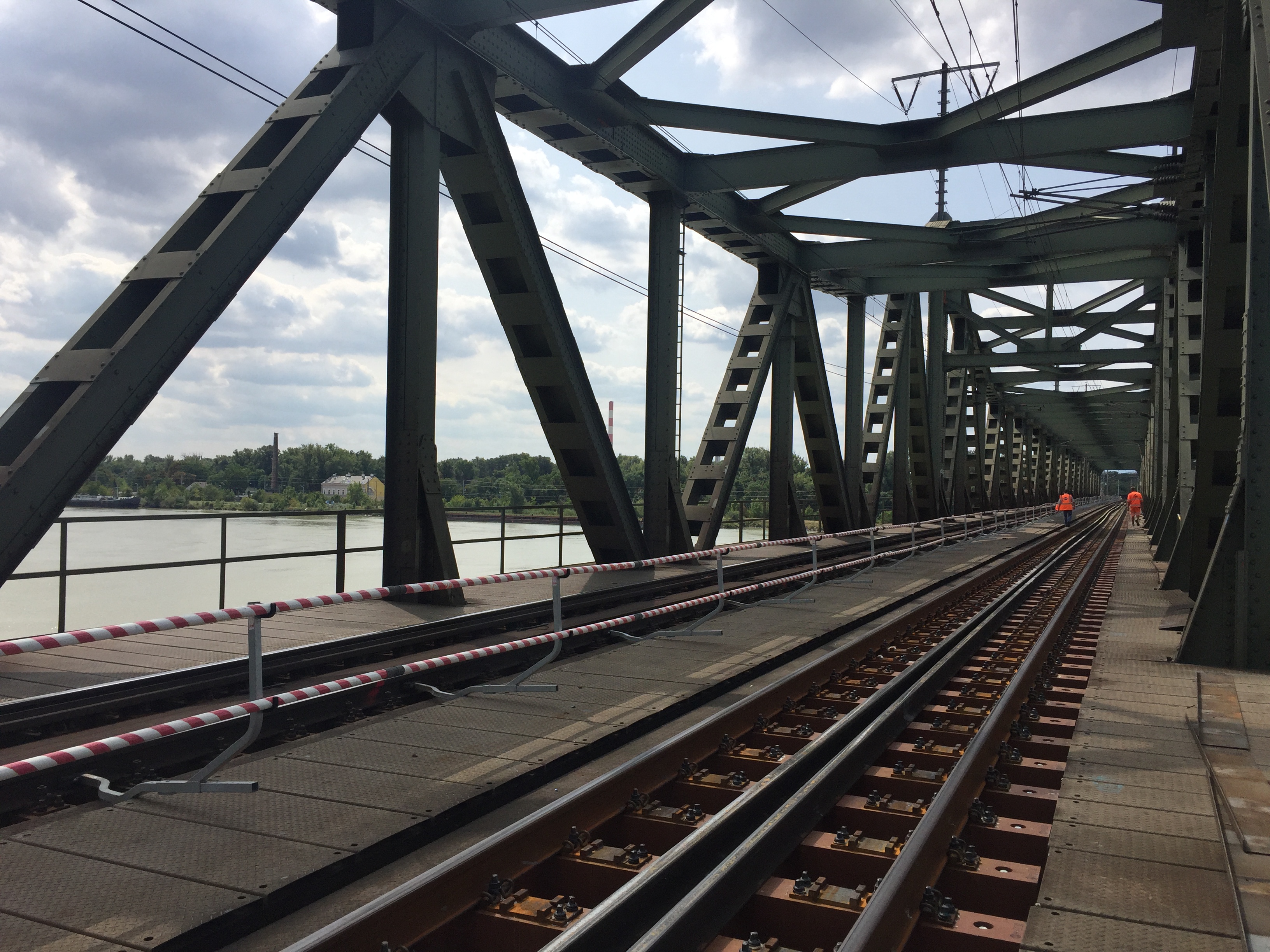 Brückenholztausch FFU Ostbahnbrücken - Jernbanebygging