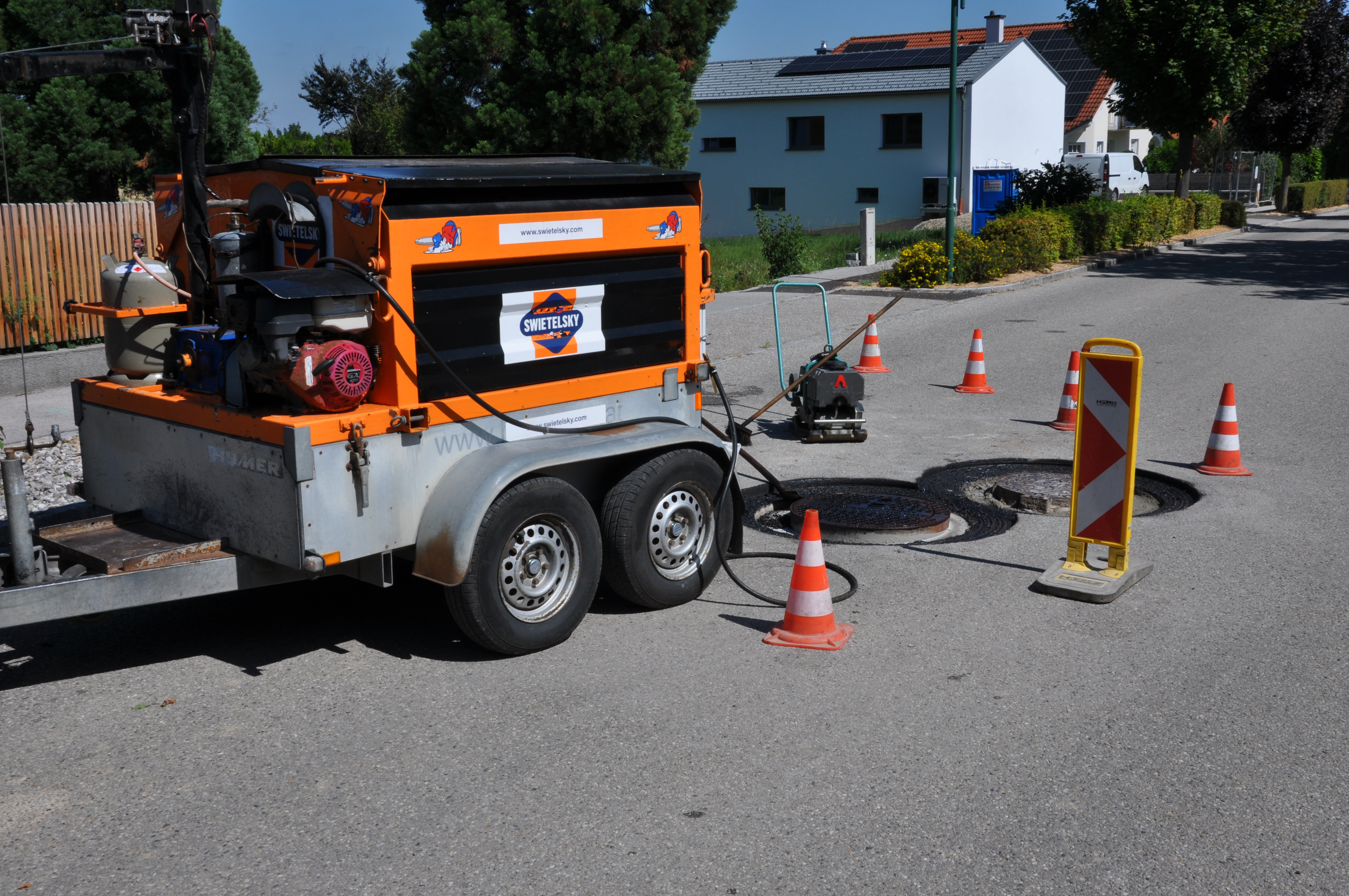 Schachtdeckel sanieren, heben und angleichen - Spesialkompetanse