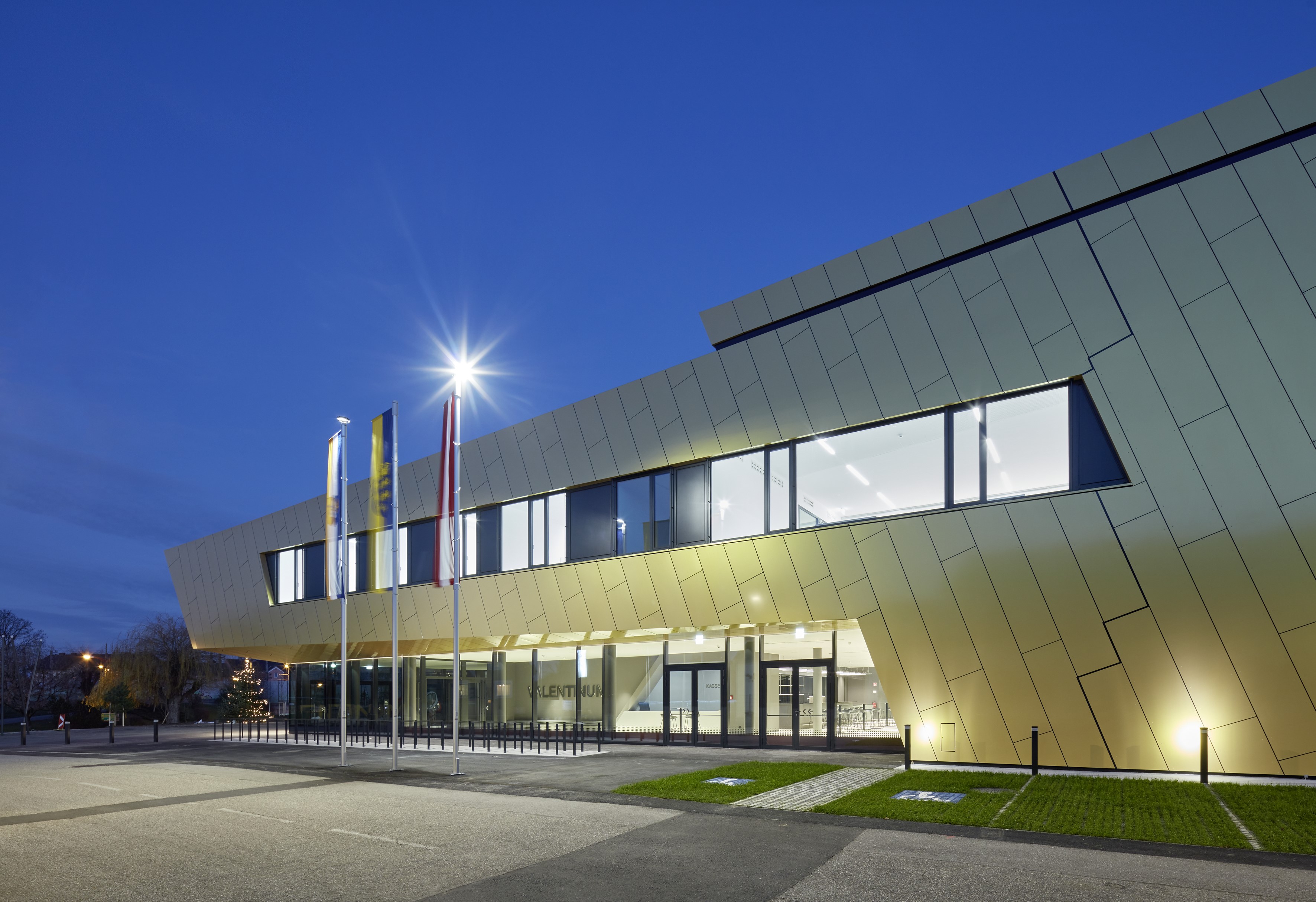 Veranstaltungszentrum St. Valentin - Bygningskonstruksjon