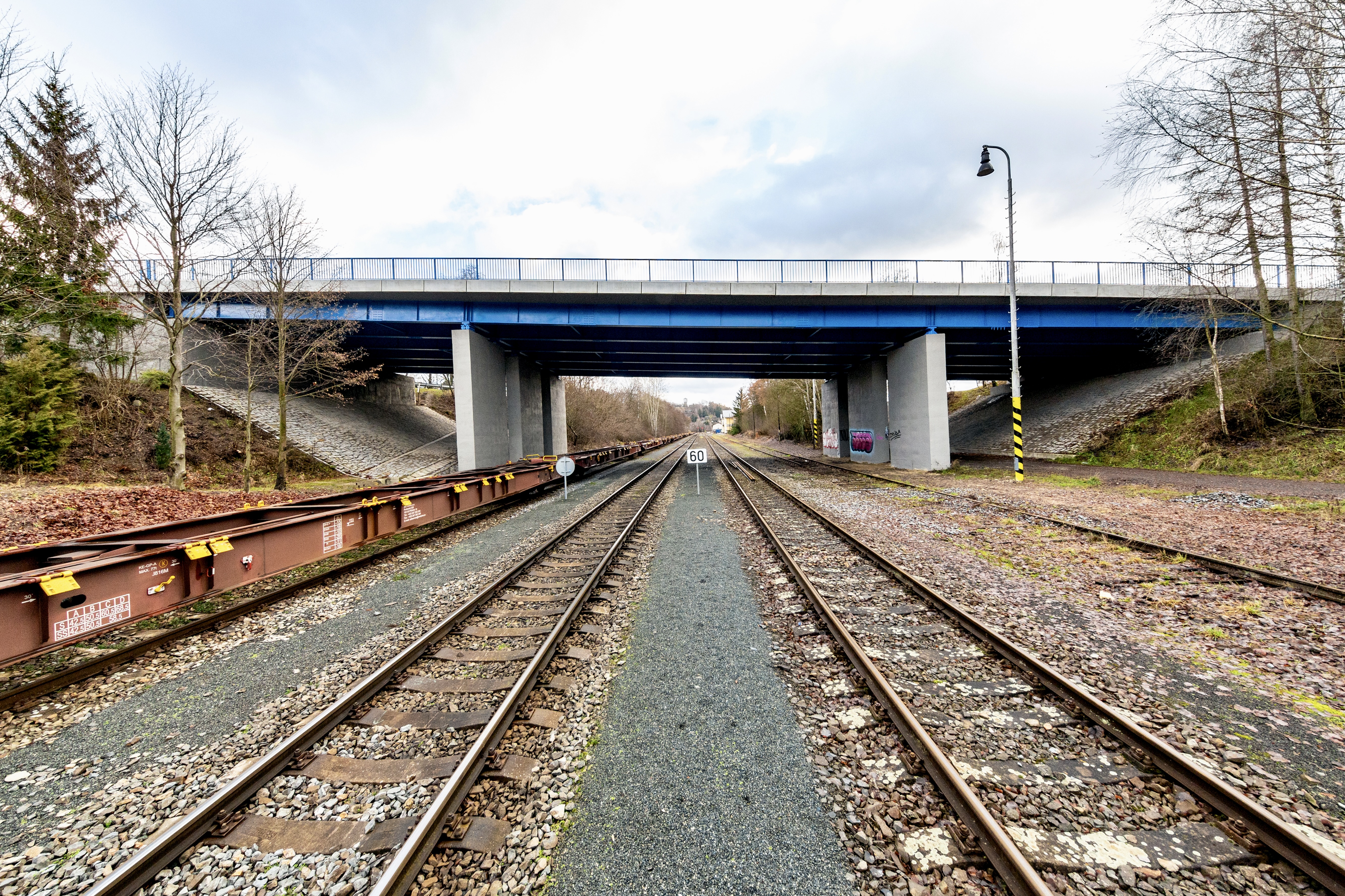 Silnice II/237, Nové Strašecí – oprava mostu nad tratí - Vei- og brobygging