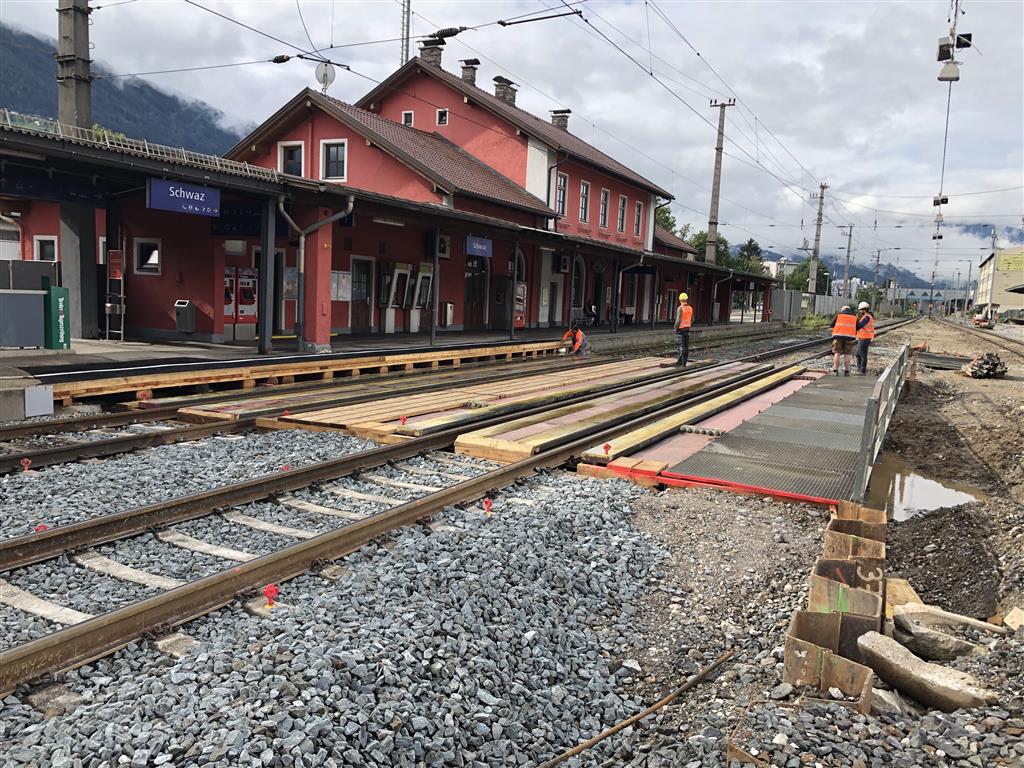 Bahnhofsumbau, Schwaz - Jernbanebygging