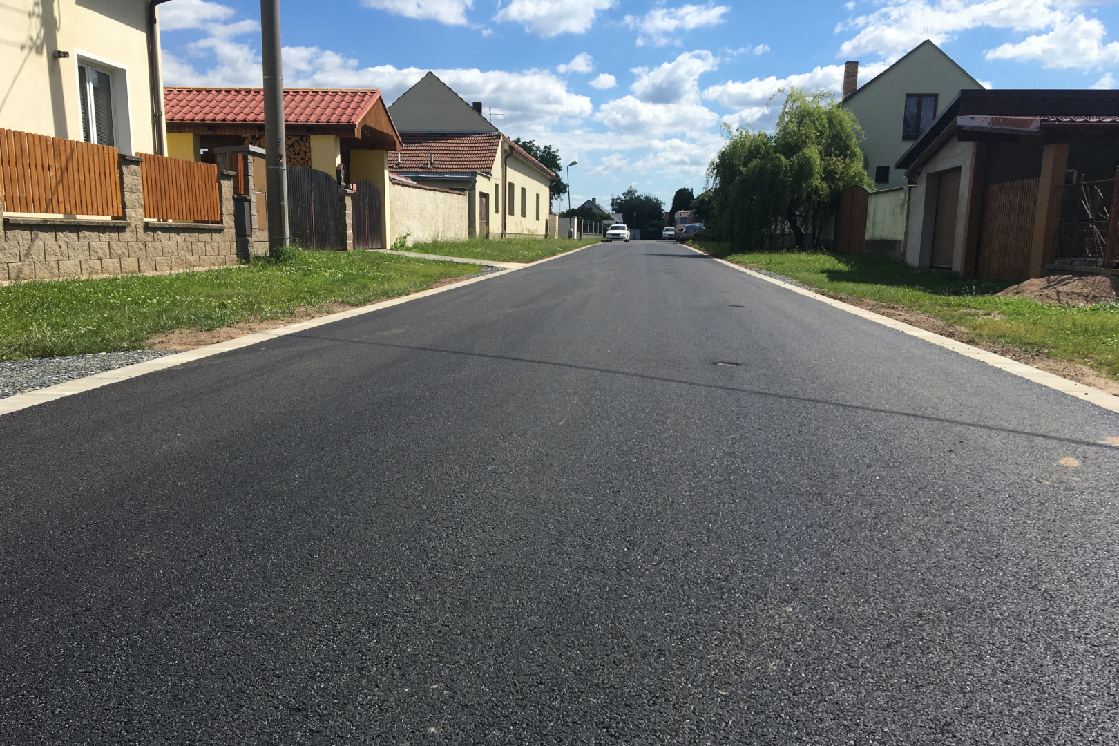 Tři Dvory – rekonstrukce ul. Spojovací          - Vei- og brobygging