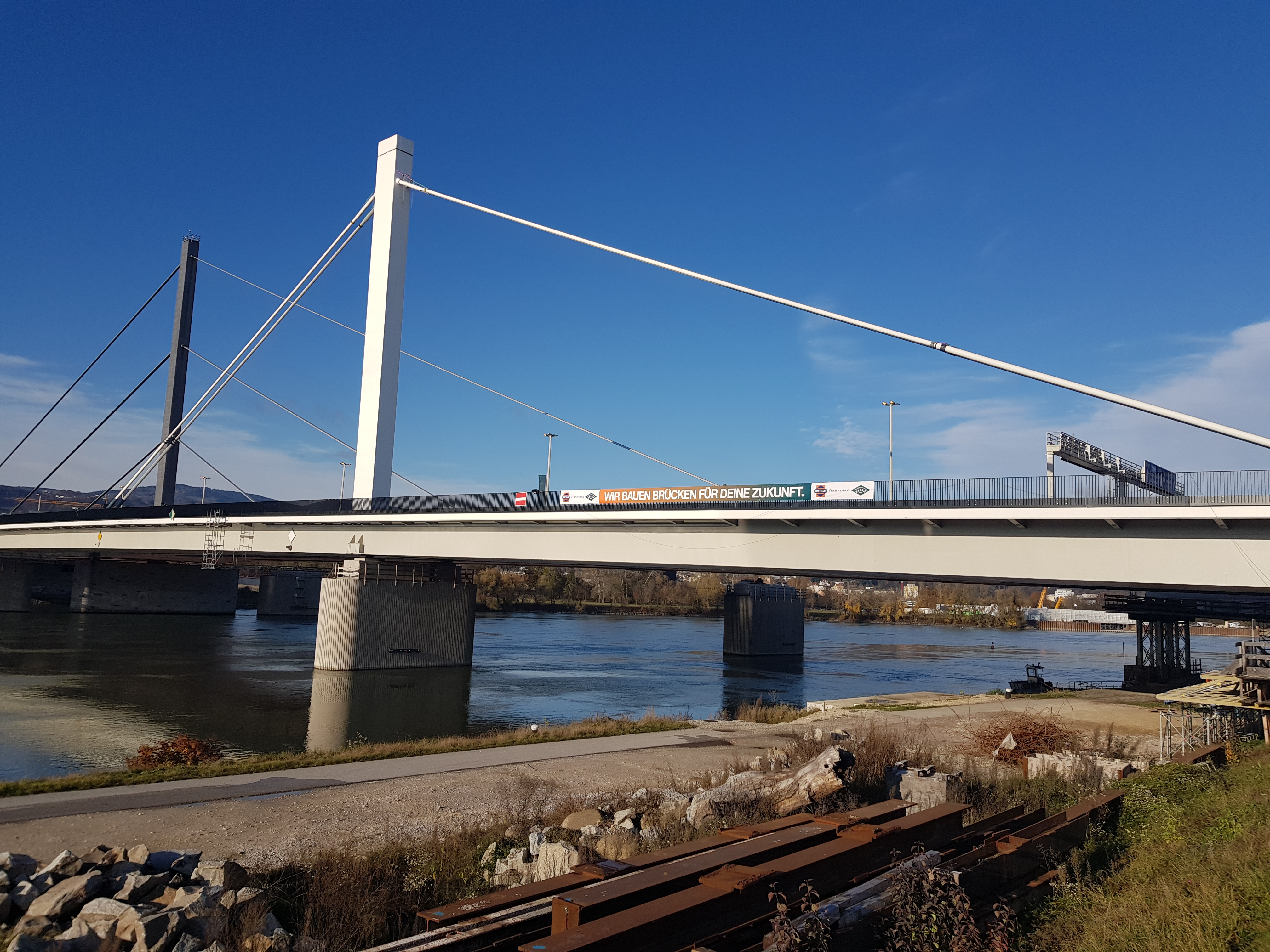 Linz A7 Bypassbrücken  - Vei- og brobygging