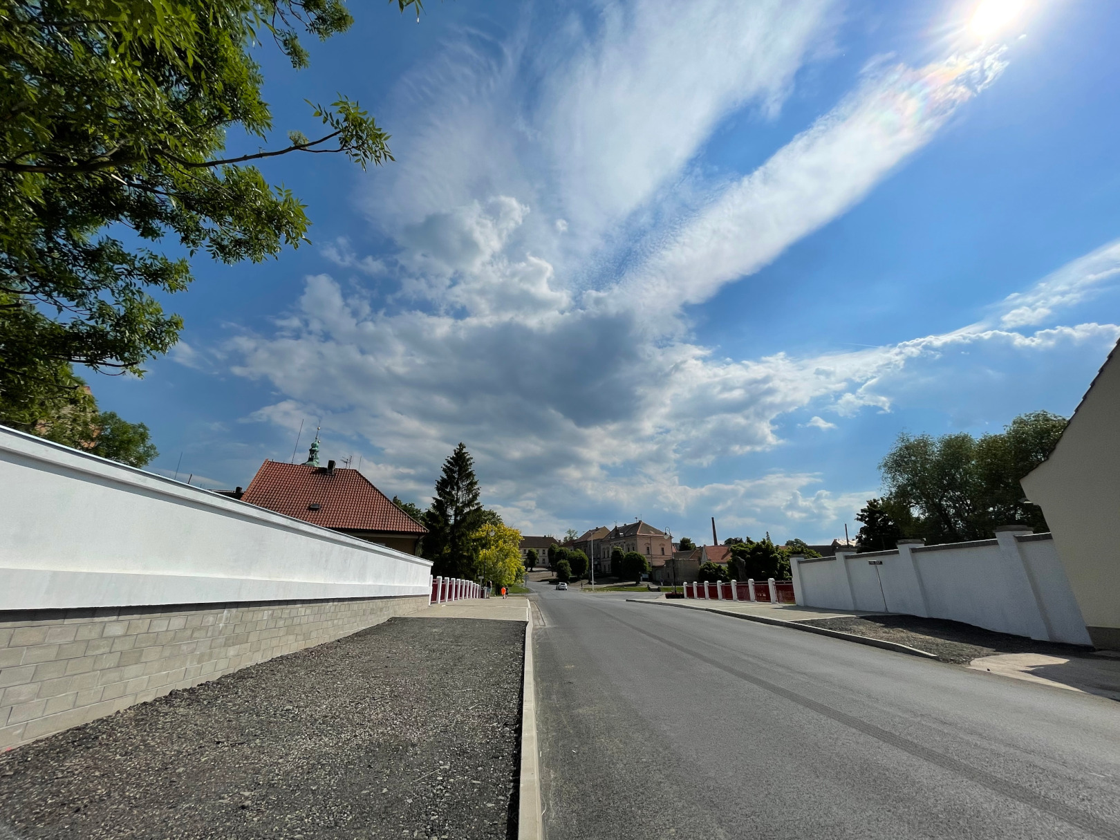 Silnice II/118, Zlonice – rekonstrukce mostu a opěrných zdí - Vei- og brobygging