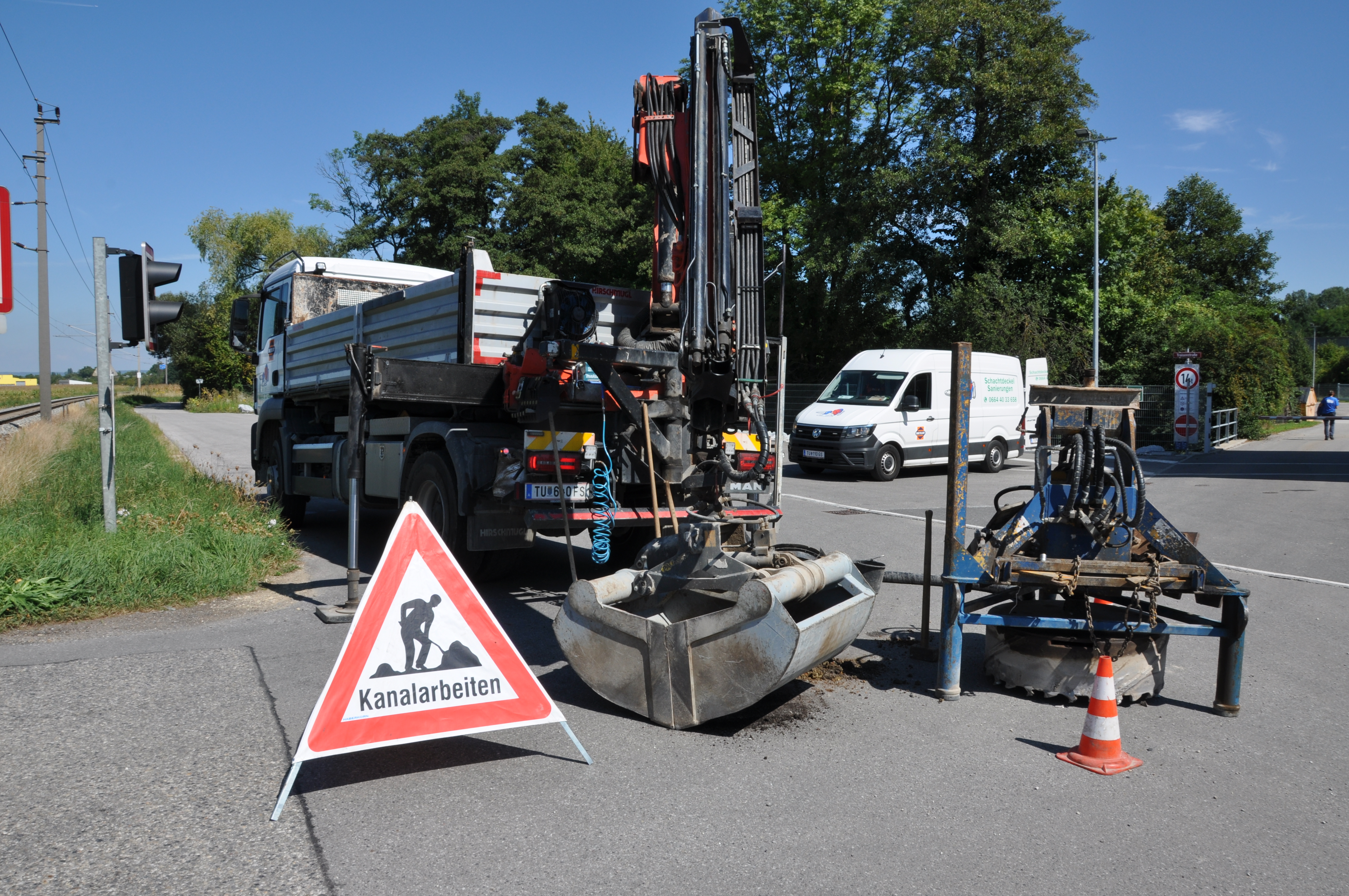 Schachtdeckel sanieren, heben und angleichen - Spesialkompetanse