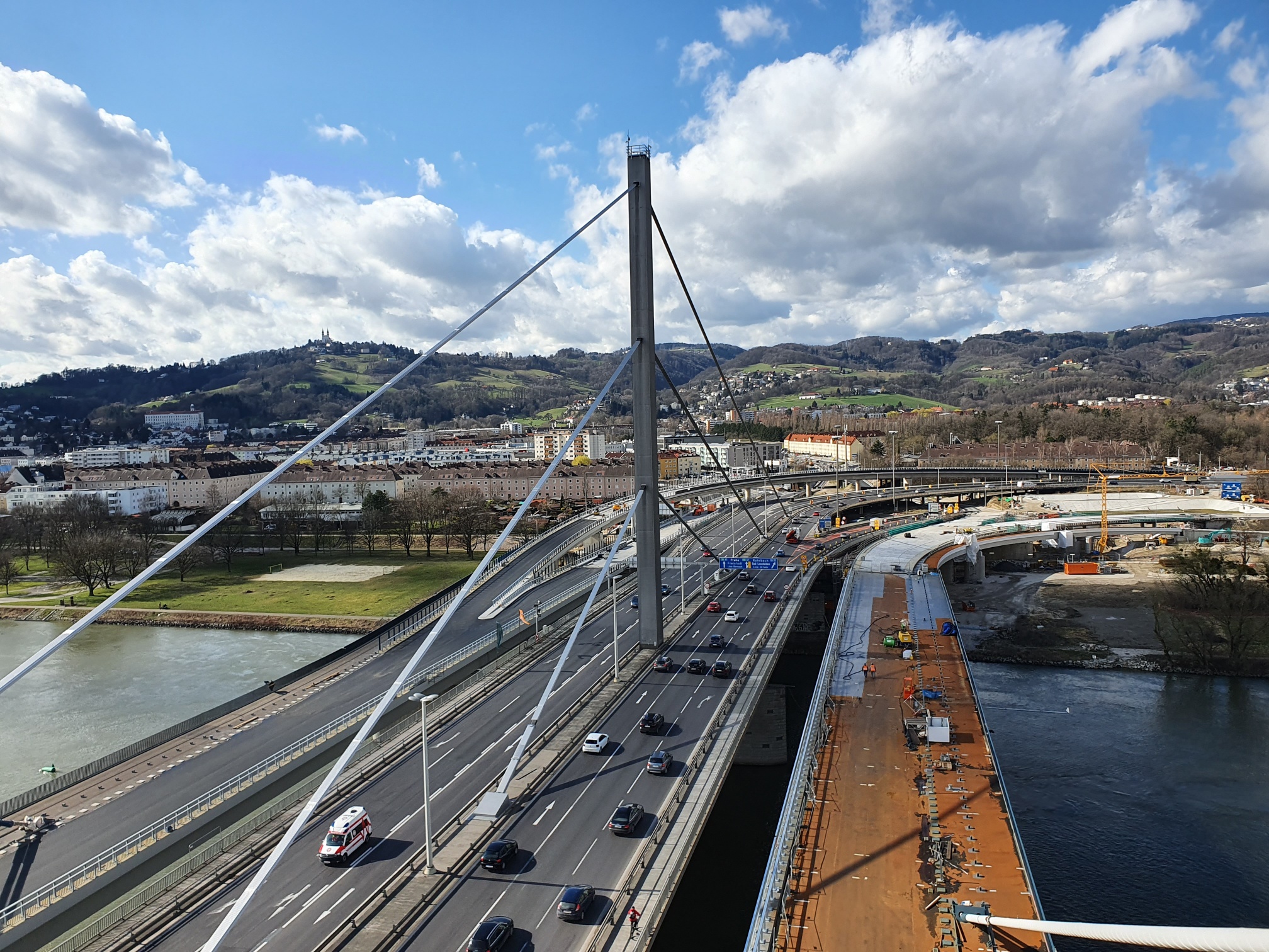 Linz A7 Bypassbrücken  - Vei- og brobygging