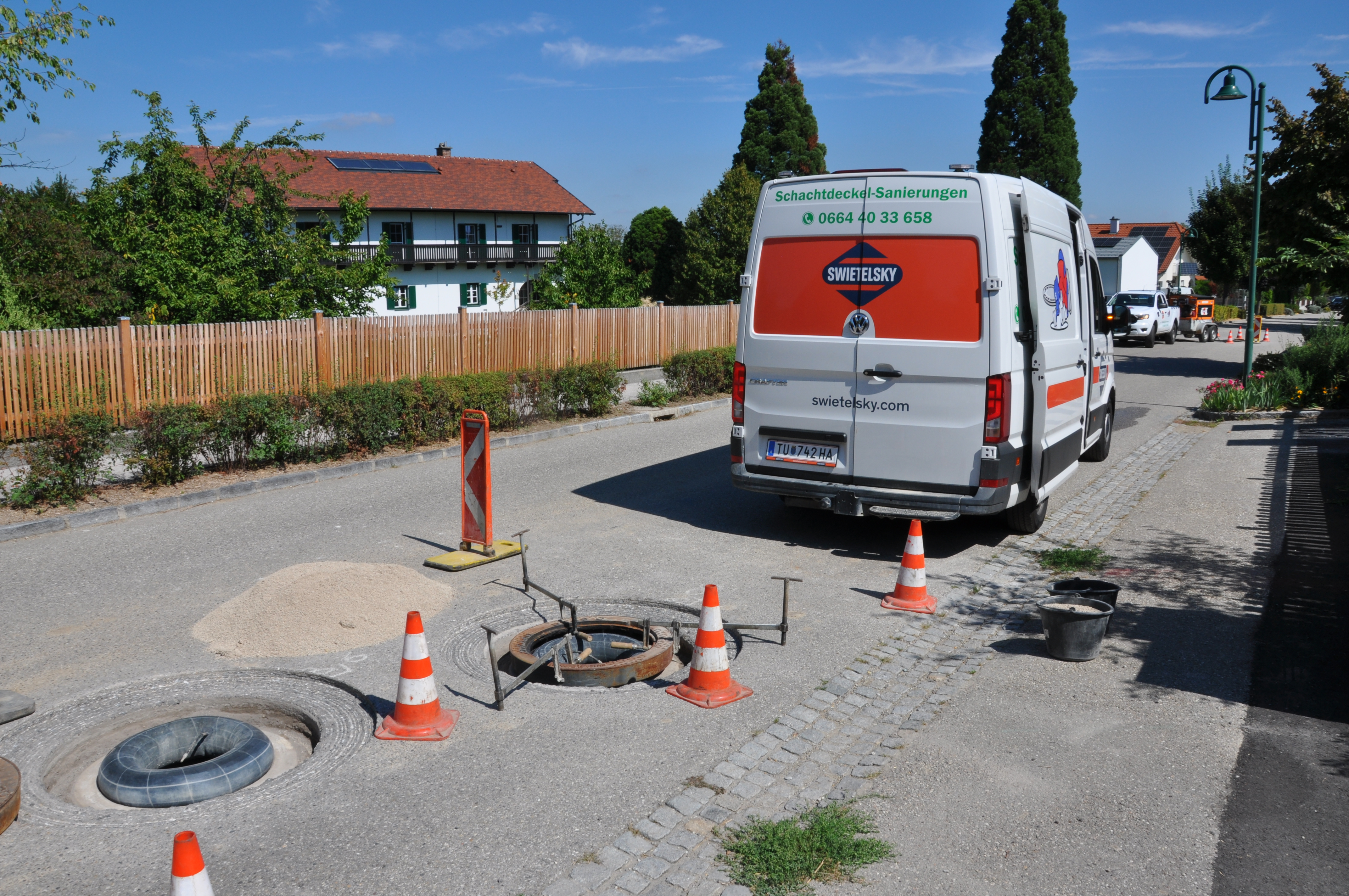 Schachtdeckel sanieren, heben und angleichen - Spesialkompetanse