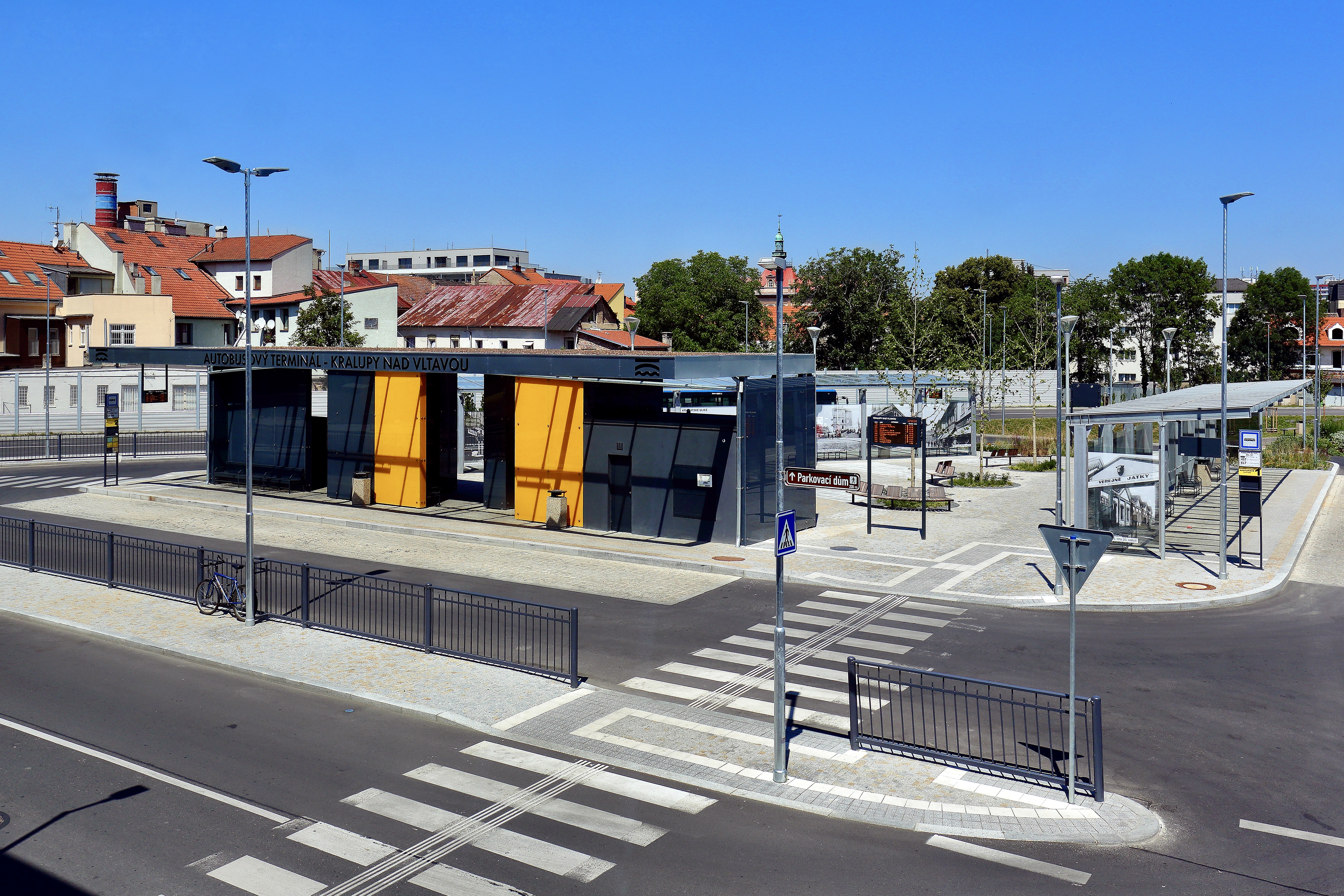 Kralupy nad Vltavou – terminál autobusového nádraží - Vei- og brobygging