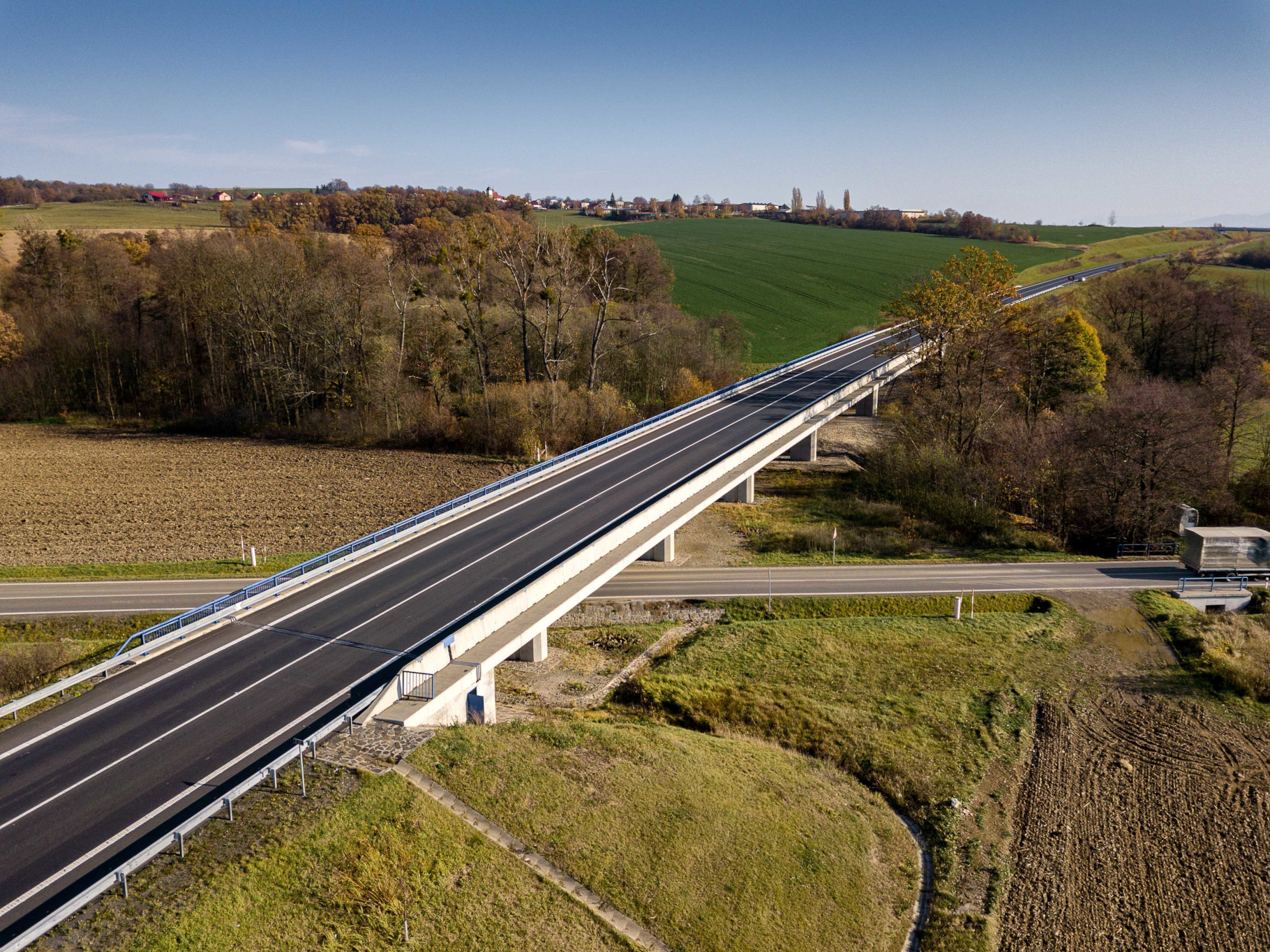 Silnice I/57 – rekonstrukce úseku Lukavec–Fulnek - Vei- og brobygging