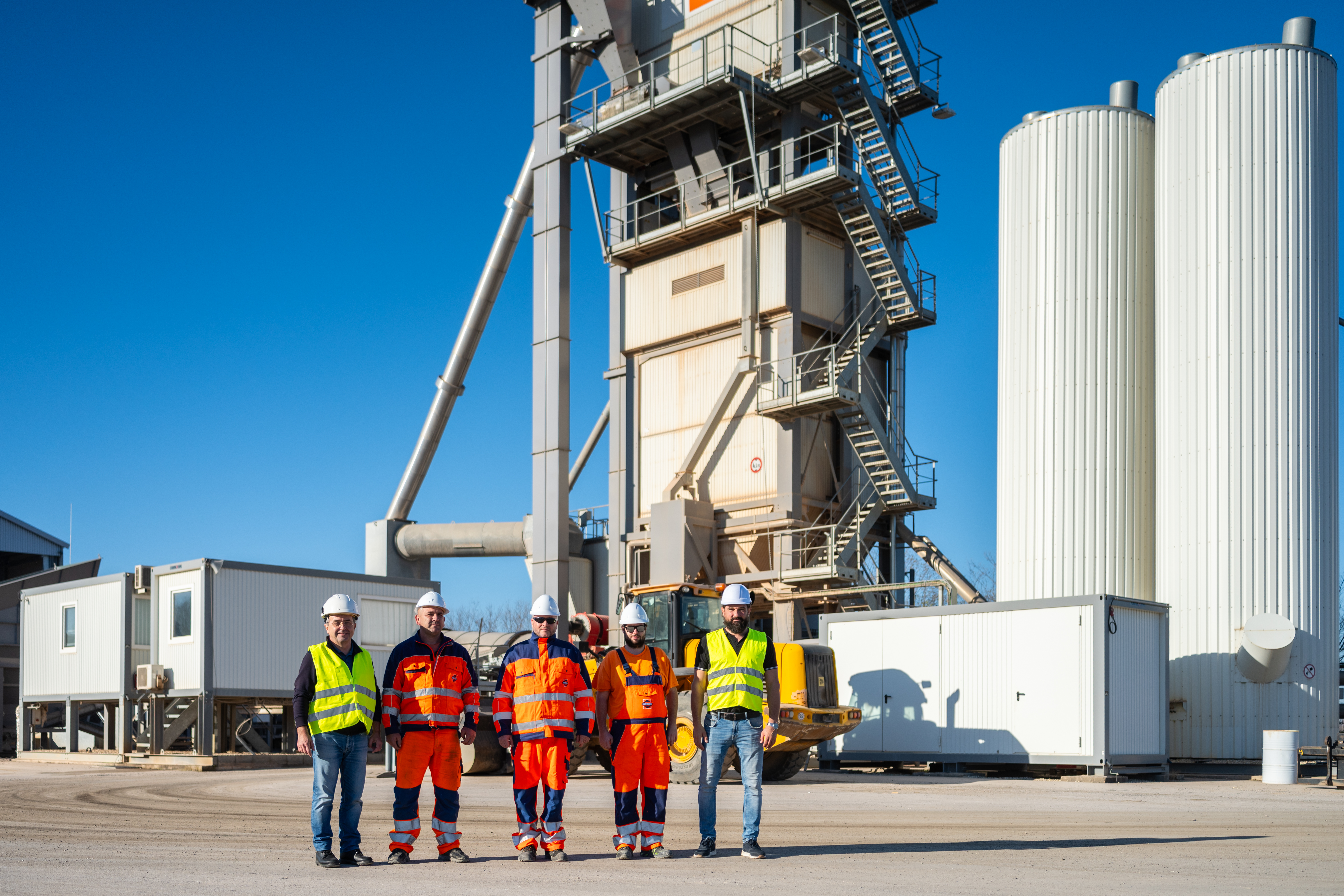 SWIETELSKY Magyarország elérte a 10 millió tonna legyártott aszfaltot – újabb mérföldkő a cégcsoport életében - HU