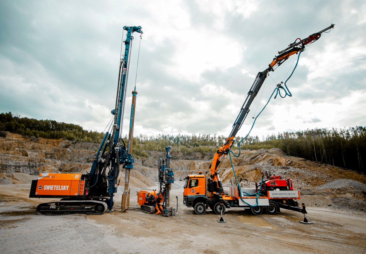 Speciální vrtací stroj s dosahem až 35 metrů - Spesialkompetanse Speciální vrtací stroj s dosahem až 35 metrů - Spesialkompetanse