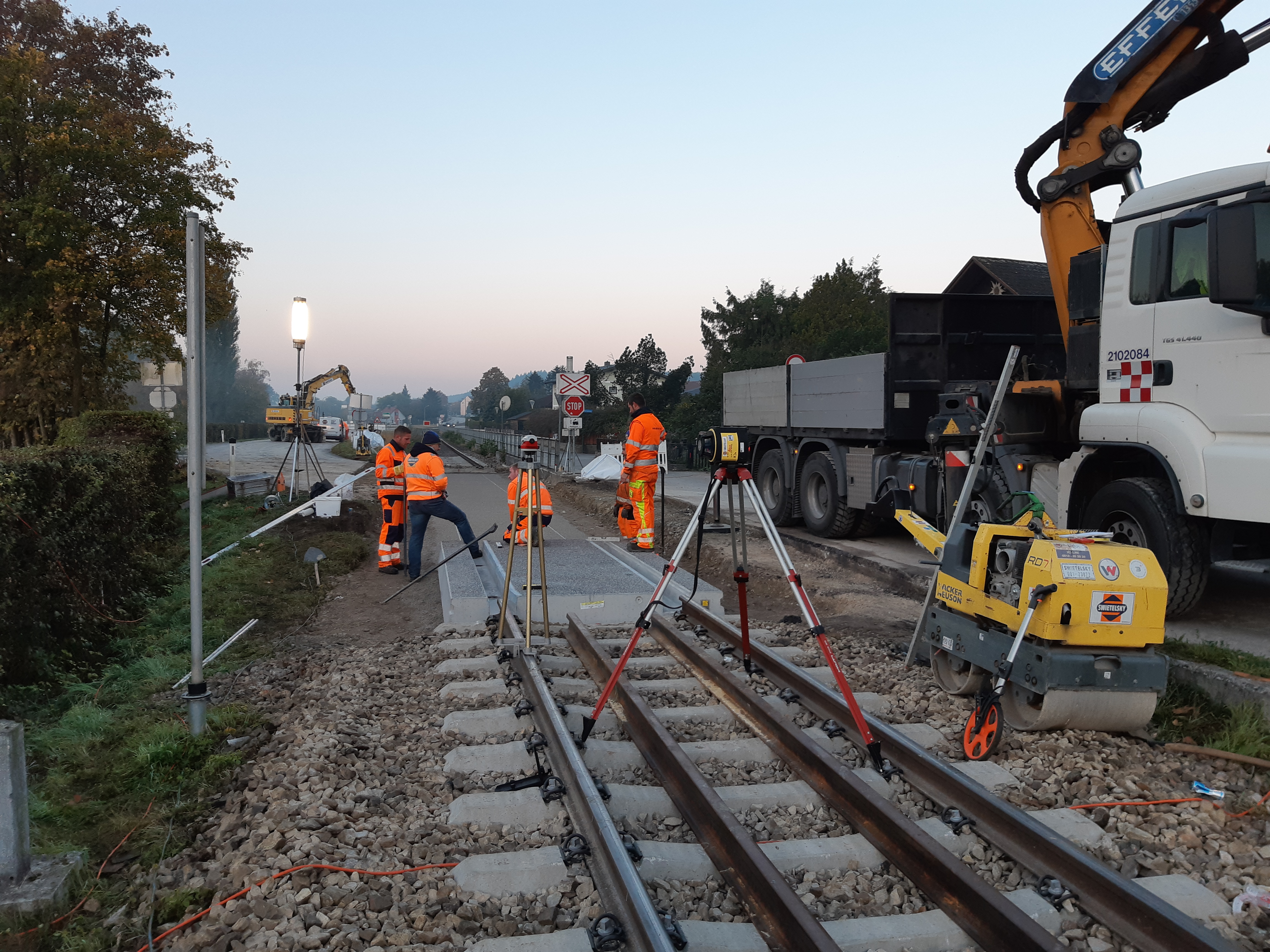 Erneuerung EK mit Gleistragplatten - Jernbanebygging