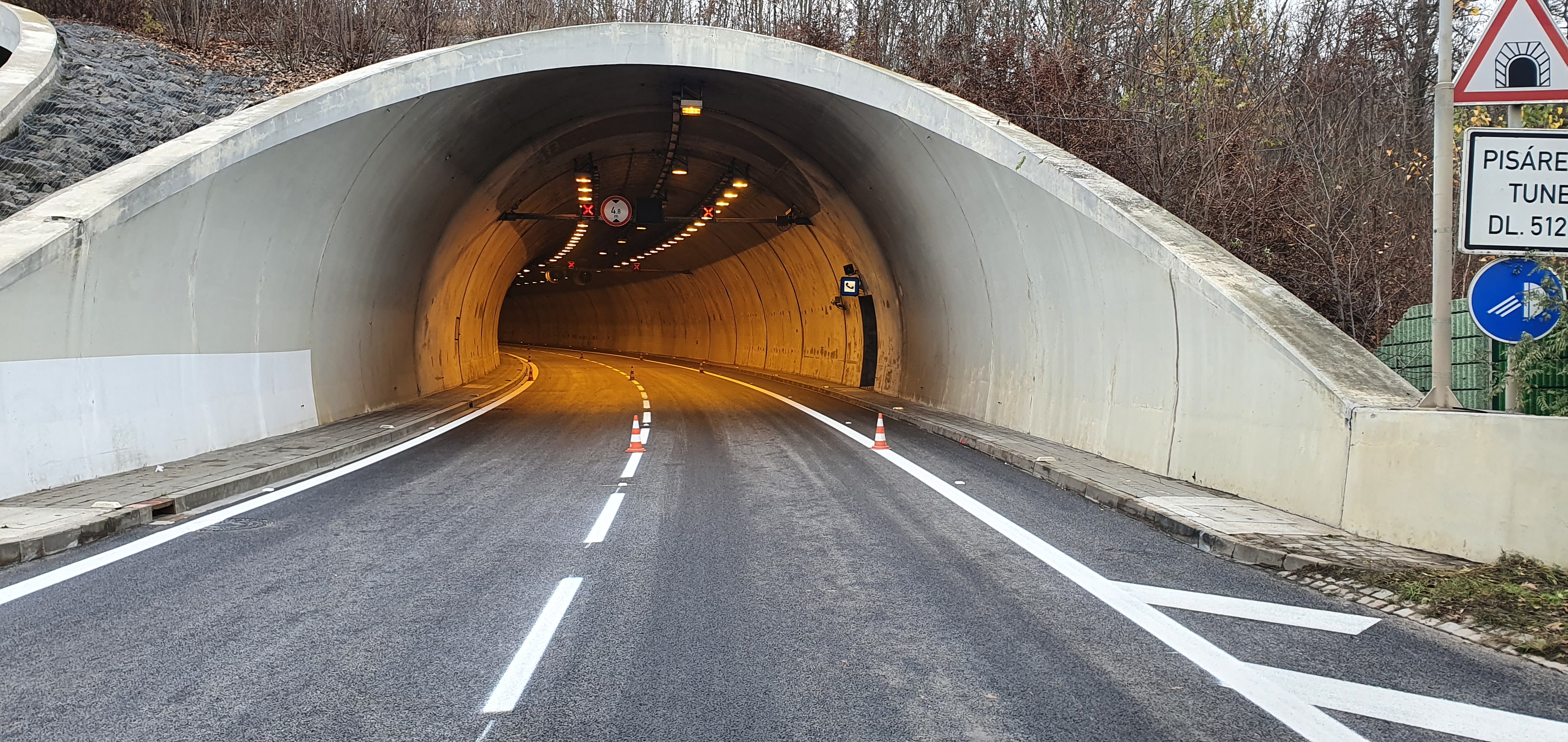 Silnice I/23 – rekonstrukce Pisáreckého tunelu - Vei- og brobygging