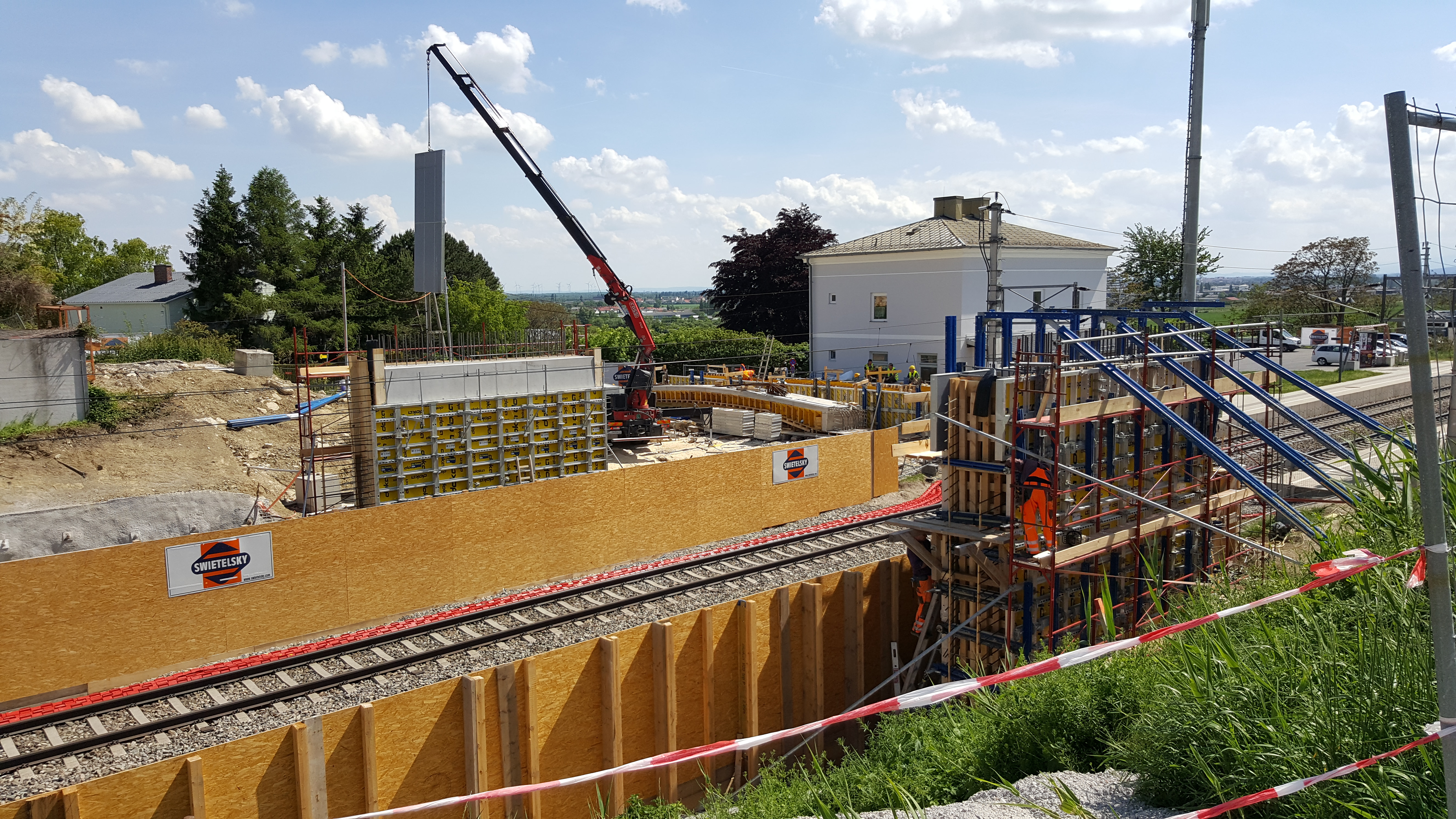 Überfahrtsbrücke Kottingbrunn - Vei- og brobygging