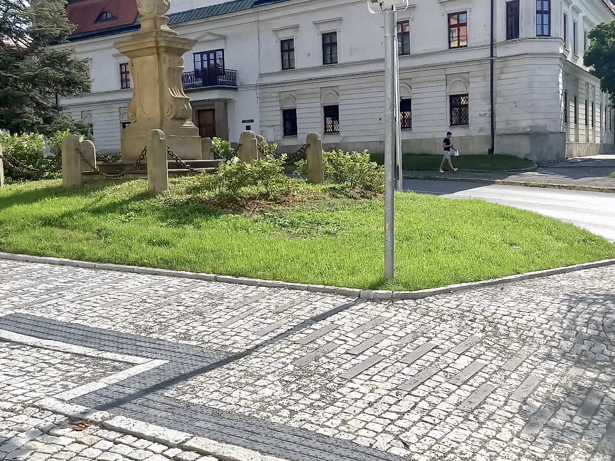 Vsetín – rekonstrukce Horního náměstí - Vei- og brobygging