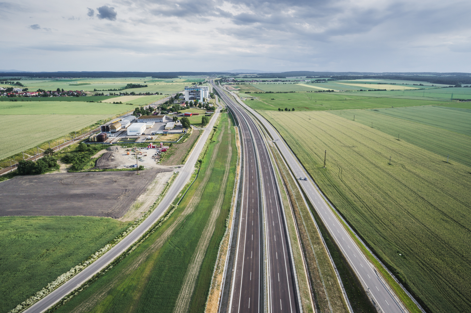 D3 – úsek Bošilec–Ševětín - Vei- og brobygging