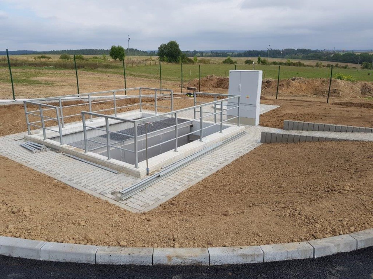 Radětice – kanalizace a čištění odpadních vod - Anleggsvirksomhet Radětice – kanalizace a čištění odpadních vod - Anleggsvirksomhet